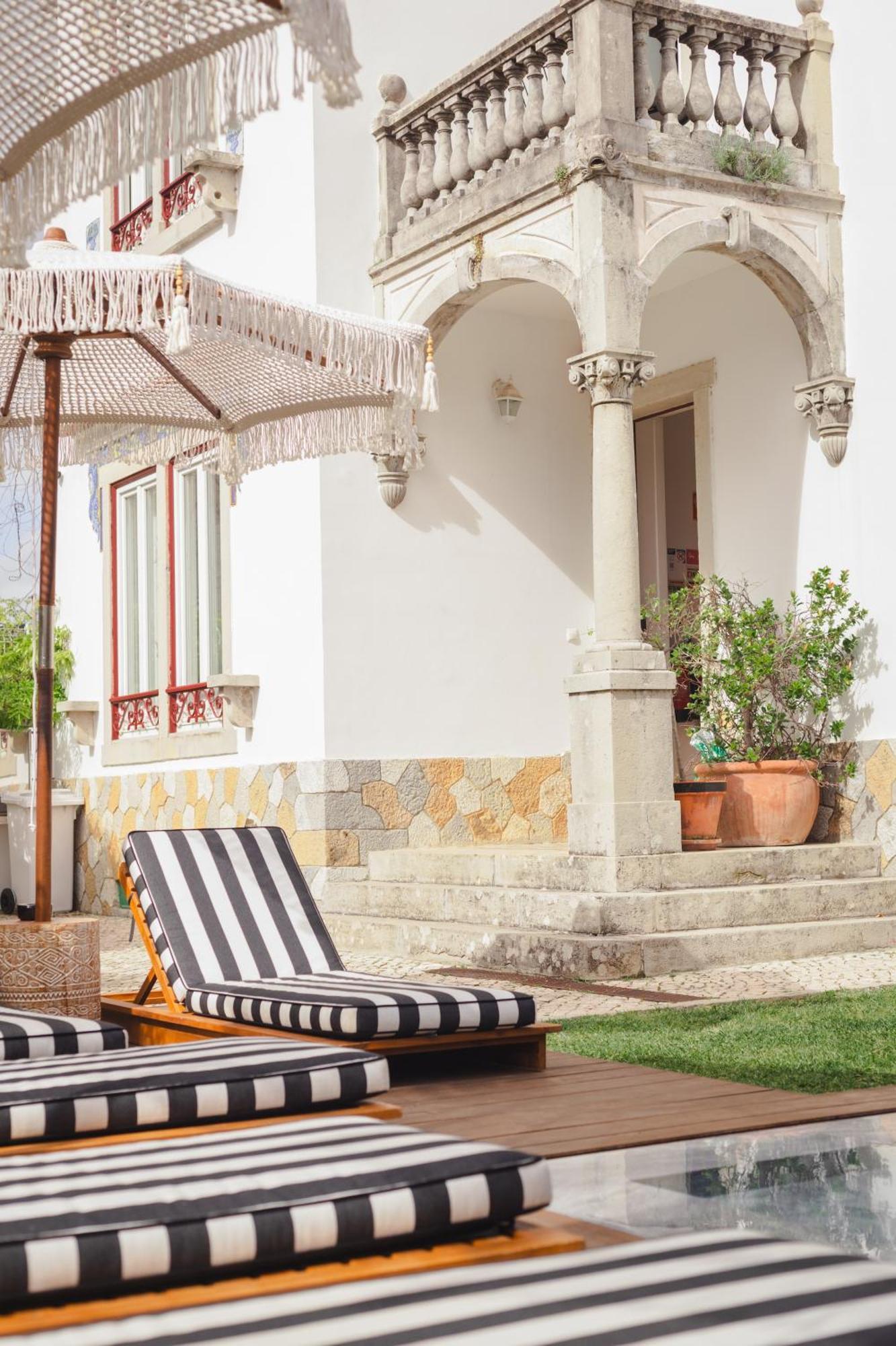 The Salty Pelican Beach Retreat Estoril Bagian luar foto